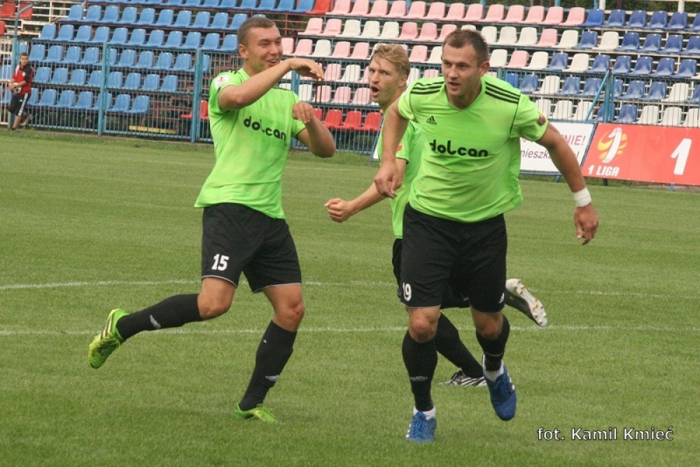 Stadion w Ząbkach dalej niezdobyty. Dolcan liderem I ligi!